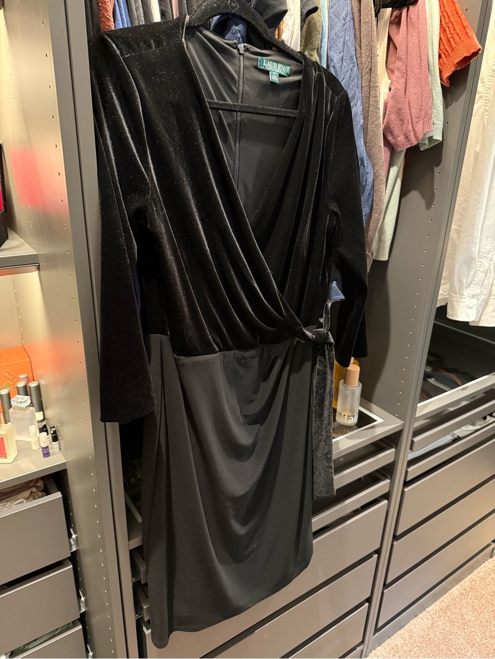 Lauren Ralph Lauren Black Velvet Wrap Dress Size 12 Long Sleeve - Picture 5 of 8